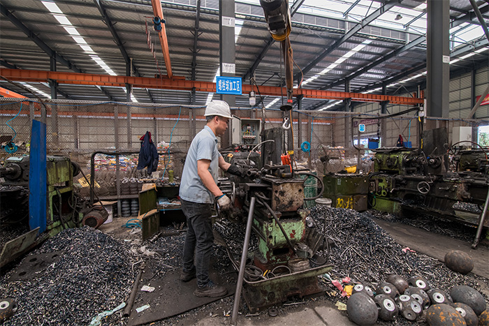 黑龙江网架配件-螺栓球加工车间