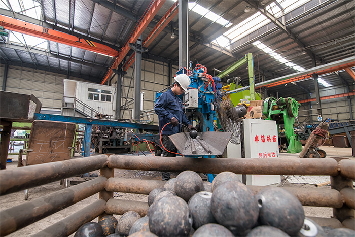 黑龙江网架配件-螺栓球加工车间